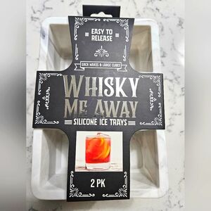 NEW Silicone Ice Trays 2 pack